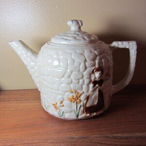 porcelier maiden teapot vintage cottagecore holds almost 8 cups (W4129)